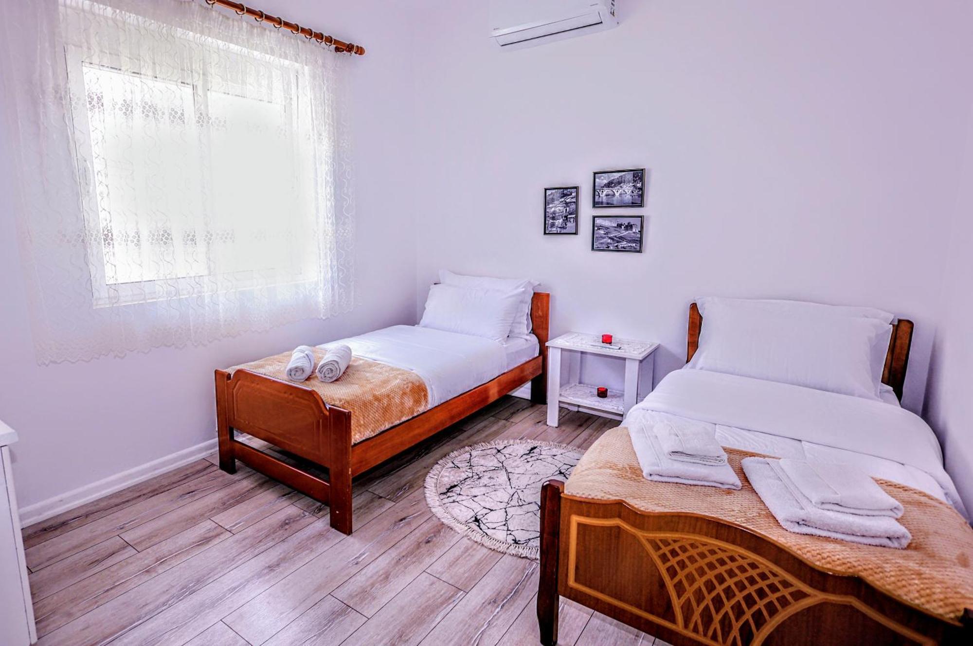 Villa Likaj Berat Extérieur photo